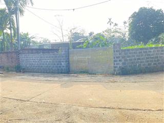 Bán đất thổ cư yên bình thạch thất mặt đường bê tông sổ đỏ chính chủ
giá nhỉnh 10tr/m2