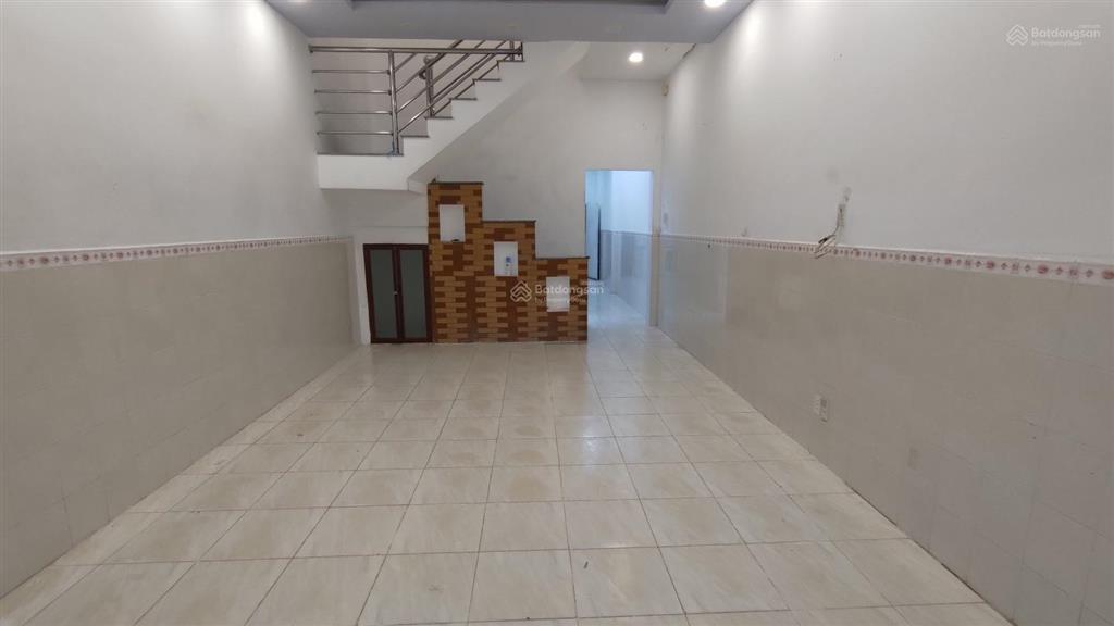 Bán nhà mặt tiền khu cây da sà dt 4m x 18m 3pn 2wc khu dân cư yên tĩnh