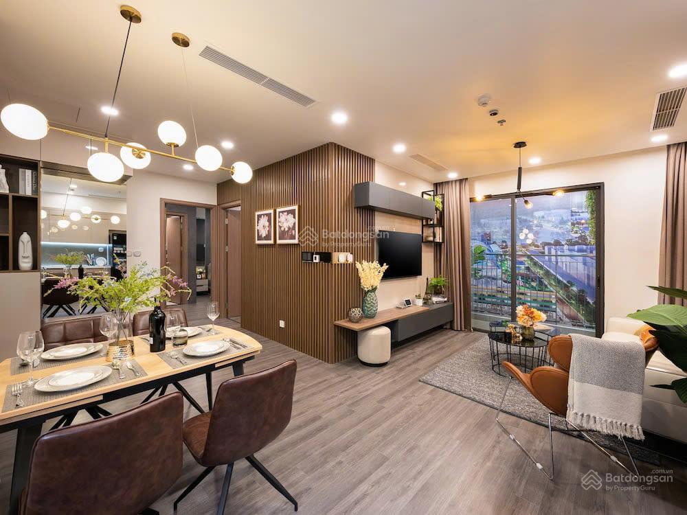 Cần bán nhanh căn hộ officetel tại sky center 5b phổ quang, dt 36m2  giá bán 2,7 tỷ