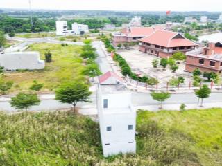 Đất nền tân đô tăng nhiệt sau thông tin sáp nhập