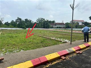 Rẻ 3 giá so với xung quanh lô đất 109m2 full thổ, 500m ra quốc lộ 21 , đường xe tránh giá 3.1 tỷ