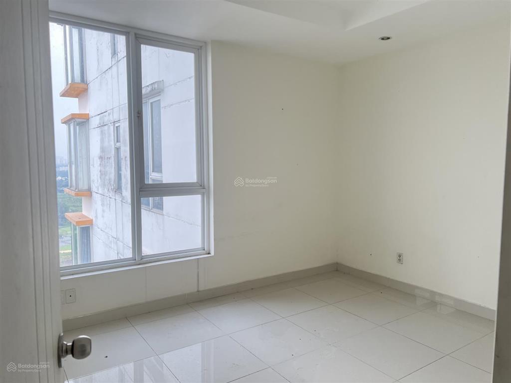 Bán ch terra rosa, căn góc 138m 3pn 3wc. giá 3 tỷ 300. có sổ hồng. ngân hàng hỗ trợ vay 70%