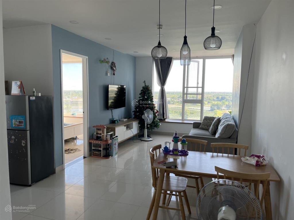 Cần bán căn hộ 2pn 2wc 70m2 căn góc sổ hồng.view đẹp giá 2,7 tỷ nh cho vay 70%, 0909 864 ***