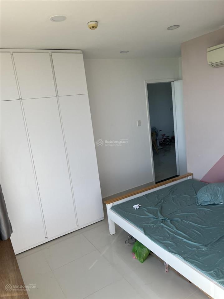 Cần bán căn hộ 2pn 2wc 70m2 căn góc sổ hồng.view đẹp giá 2,7 tỷ nh cho vay 70%, 0909 864 ***