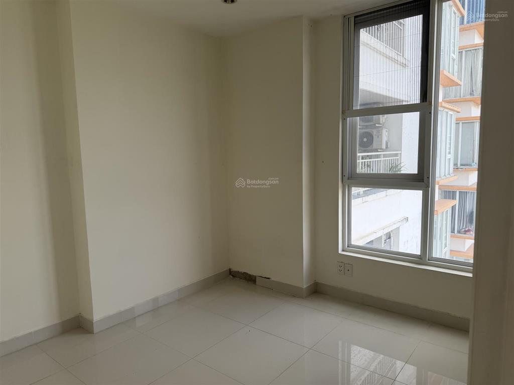 Bán ch terra rosa kdc 13e căn góc 92m2, 2pn, 2wc lầu cao. 2 tỷ 800 sổ hồng,full nt .  0909 864 ***