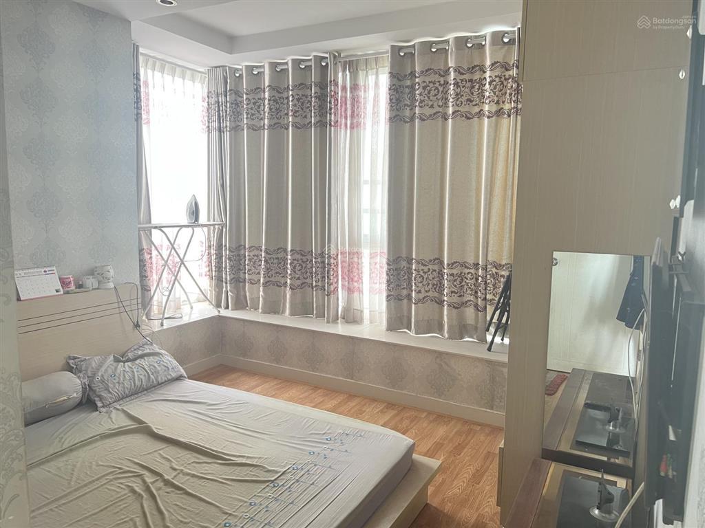 Cho thuê ch terra rosa  69m  2pn  2wc, có máy lạnh, giá 6 triệu.  0909 864 ***