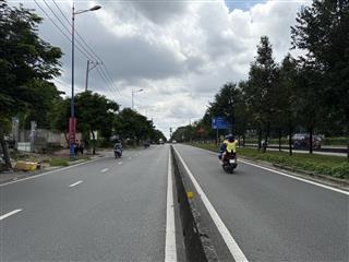 Mặt tiền xa lộ hà nội, hiệp phú q9. thông số hoa hậu. ngang 11.3m. chỉ 18 tỷ