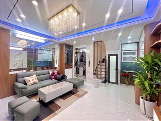 Hiếm!!! 6 tầng thang máy chỉ hơn 9 tỷ ở trung phụng, đống đa