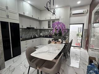 Bán nhà diện tích lớn gần sân vận động phú thọ hẻm rọng 4m đường không ngập nước giá 3,12 tỷ