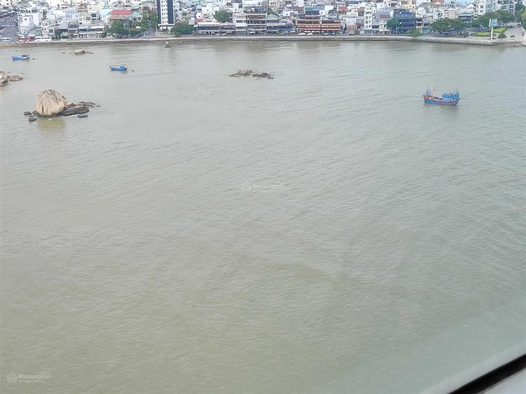 Bán căn hộ tứ quý 2222, 70m2, 2pn view sông và biển