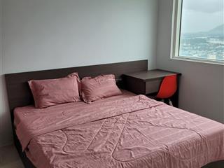 Căn hộ 70m2 view biển, ngay giếng trời cực hiếm , 2pn