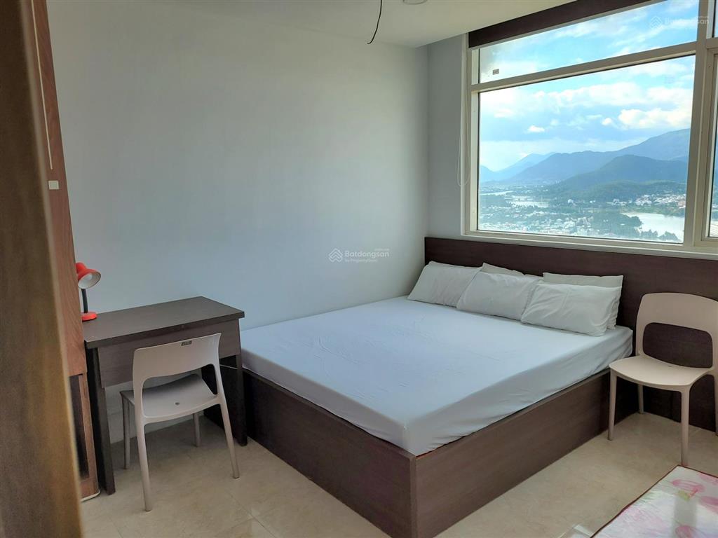 Bán căn hộ hàng hiếm 70m2, ngay giếng trời ở mường thanh khánh hòa, nha trang