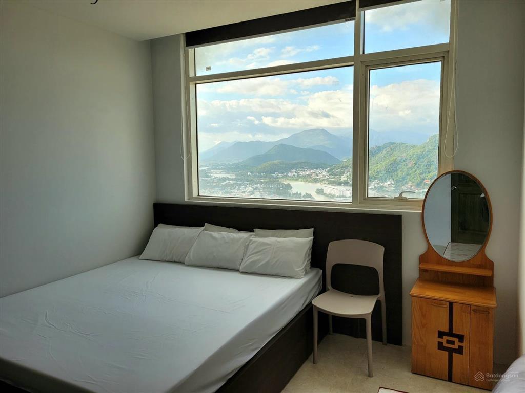 Bán căn hộ hàng hiếm 70m2, ngay giếng trời ở mường thanh khánh hòa, nha trang