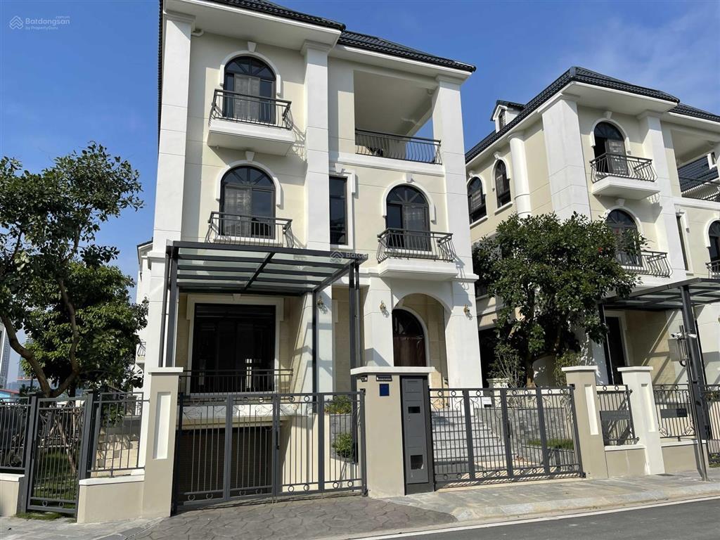 Bán biệt thự đơn lập starlake giai đoạn 2, hướng nam, xây 3 tầng 1 hầm, đường lớn, giá thương lượng