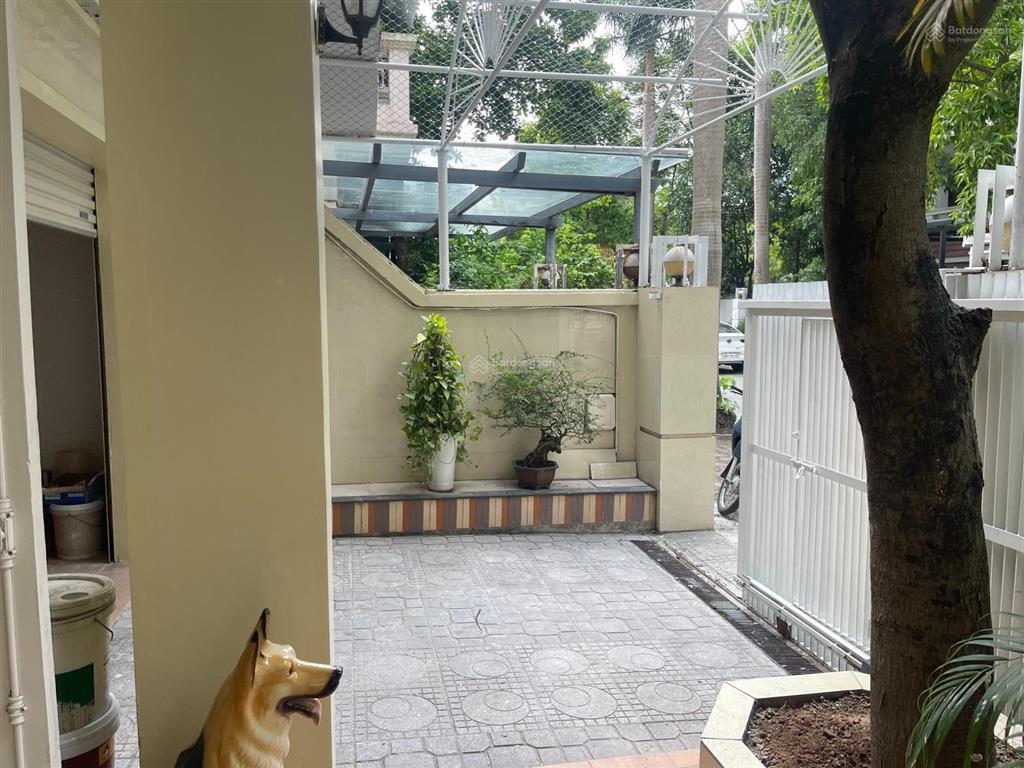 Bán liền kề ciputra thiết kế đẹp, đường rộng 15m, khu riêng biệt ở cực kỳ thích, tiện ích đầy đủ