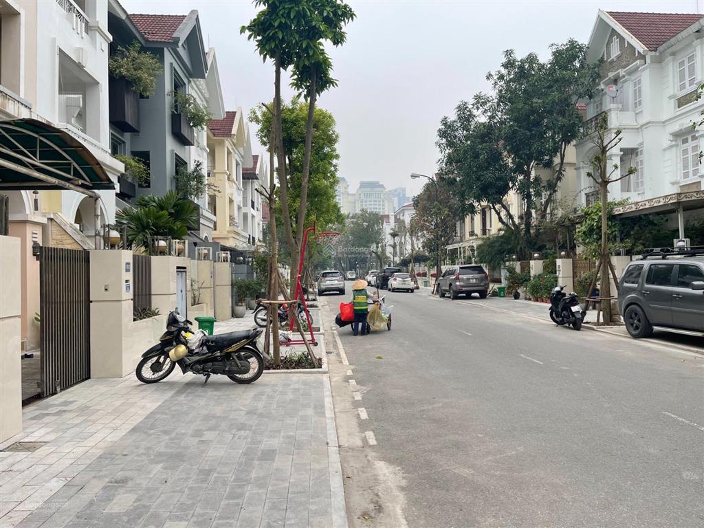 Bán liền kề ciputra thiết kế đẹp, đường rộng 15m, khu riêng biệt ở cực kỳ thích, tiện ích đầy đủ