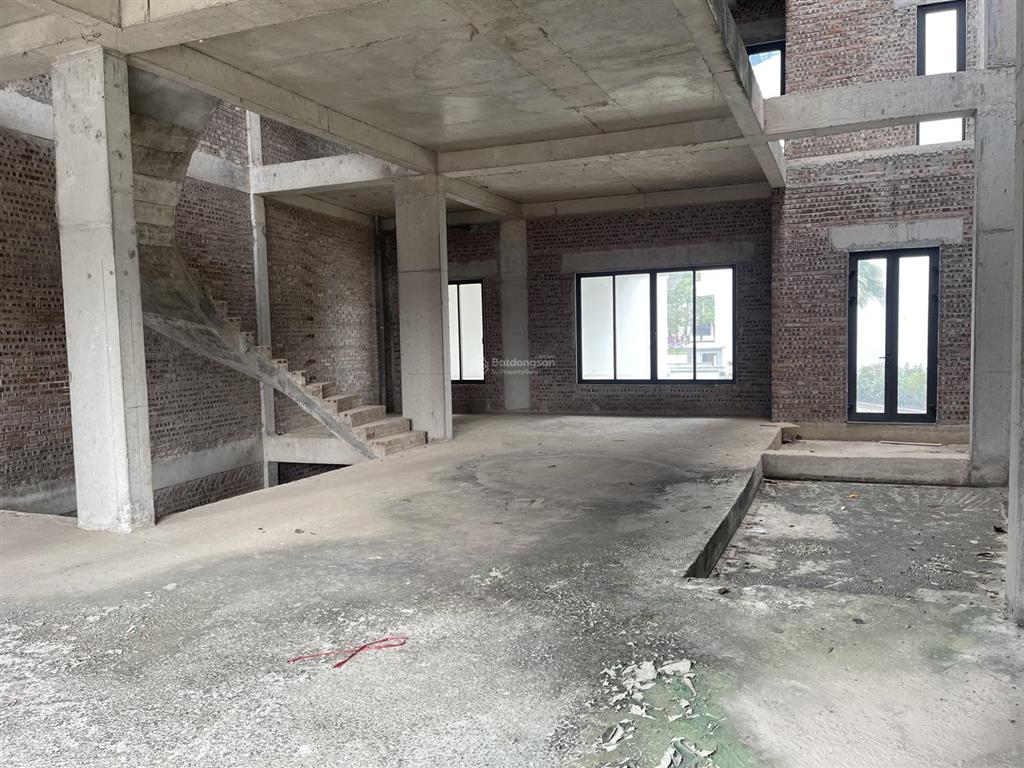 Bán biệt thự kinh doanh tại kđt ciputra, 2 mặt tiền, view công viên, tháp tài chính giá rẻ nhất khu