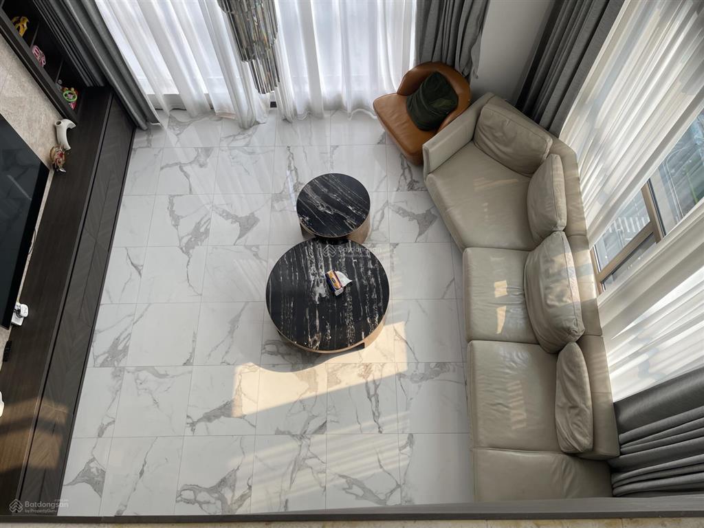 Bán căn hộ duplex starlake, tầng cao view đẹp, hướng nam mát mẻ, thiết kế đẹp, nội thất cao cấp