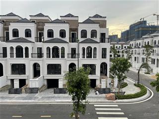 Bán liền kề ciputra 140m2 mt 7m, thiết kế 4 tầng 1 hầm, có 6 phòng ngủ, hướng đông nam cực hiếm