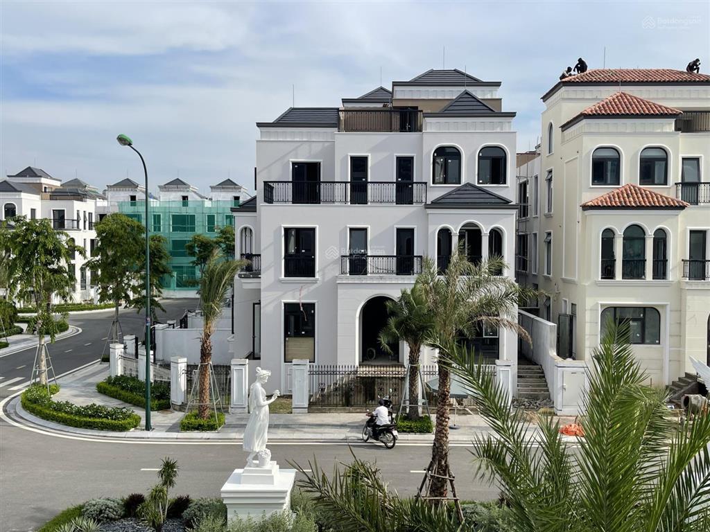 Bán biệt thự căn góc đẹp nhất ciputra, view vườn hoa, gần công viên 65ha, nhà bàn giao mới tinh