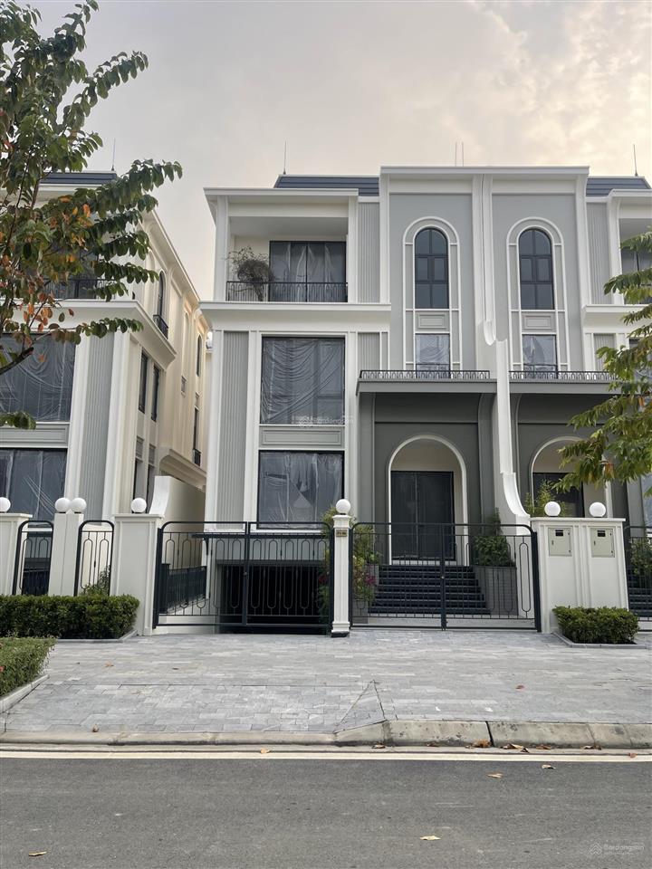 Bán biệt thự ciputra mặt đường đôi 30m, view vườn hoa siêu đẹp, gần đại công viên 65ha thoáng mát