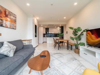 Bán 3pn 107m2, view quận 1, full nội thất, giá 30 tỷ all in.