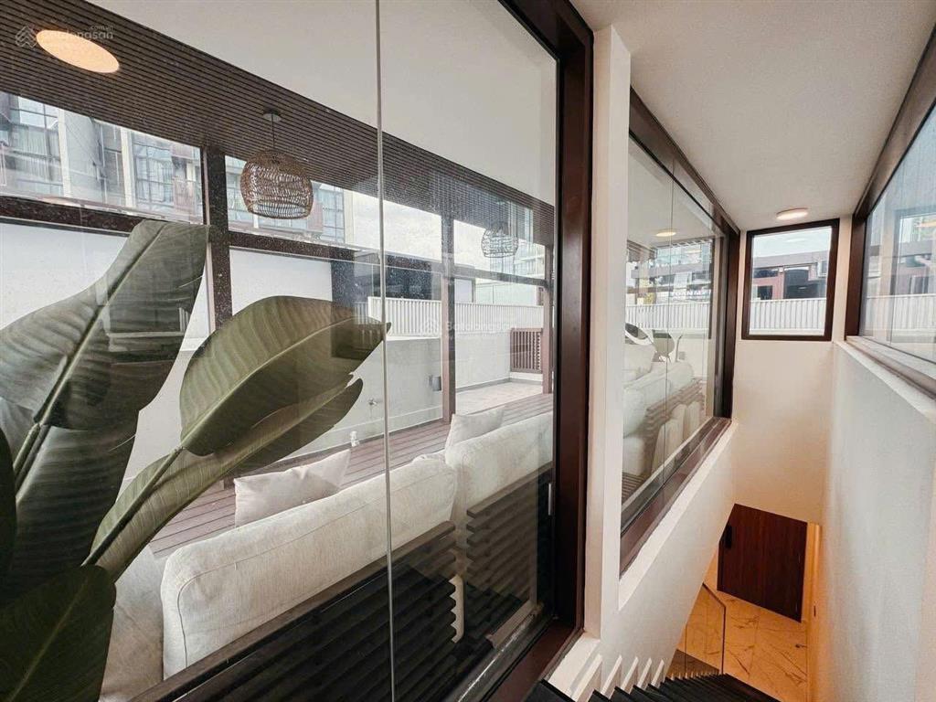 Cần bán 2pn 2wc 93m2, có sân vườn 93 m2, giá 25 tỷ all in  đã có sổ