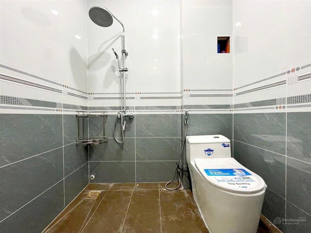 Chủ ngộp giảm 200triệu chỉ còn 1t990. bán nhà 100m2 gần bửu long 1 sẹc đường chính