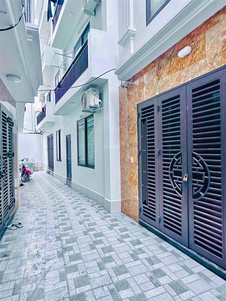 Nhà 5 tầng cổ nhuế mới xây, nội thất đẹp,công năng đỉnh nhình 6 tỷ
