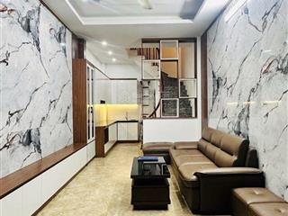 Nhà đẹp xuân đỉnh 5 tầng 33m2 ngay đầu ngõ lớn chỉ 8,8 tỷ