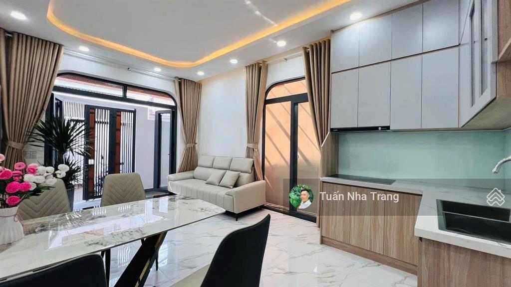 Giá tốt  căn nhà 78,5m2 ngay trung tâm p. nam nha trang (phước hải cũ)  3tỷ9(sổ hoàn công)