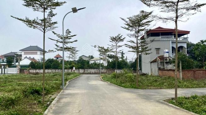 Bán nhanh lô đất hàng hiệu chính chủ gần đhqg, đh fpt giá rẻ 2.99tỷ/67,3m2