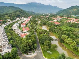 Bán lô đất hàng hiệu đối diện cổng đại học quốc gia, khu nghỉ dưỡng xanh vilas  giá 2,xty/75m2