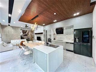 Dòng tiền khủng  villa hải châu ngay sân bay thu 70tr/tháng!