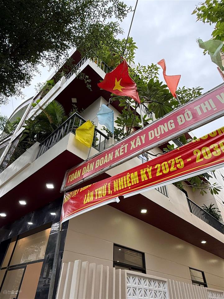 Siêu phẩm 3 tầng vừa ở vừa kinh doanh ngay tháp 69 tầng sun group & tâm điểm pháo hoa quốc tế!