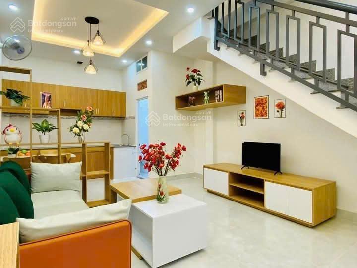 Bán gấp nhà hậu giang, 60m2, 4 tầng btct, 4pn 5wc, gần cooprmart hậu giang,hẻm xe hơi tới cửa