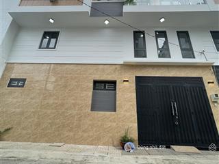 Siêu phẩm bán nhà lớn hẻmphan văn trị p.11 dt4.5x18 kc1 trệt giá8.9 tl cách dh văn lang 50m