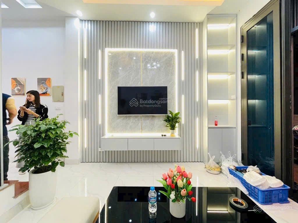 Bán nhà riêng, lô góc 3 thoáng, nội thất vip, dt 40m2x4t, mt 7.3m, 5.3 tỷ cầu cốc, tây mỗ, đại mỗ