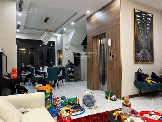 Cần bán gấp liên kề embassy  120m2  46 tỷ   0978 025 ***