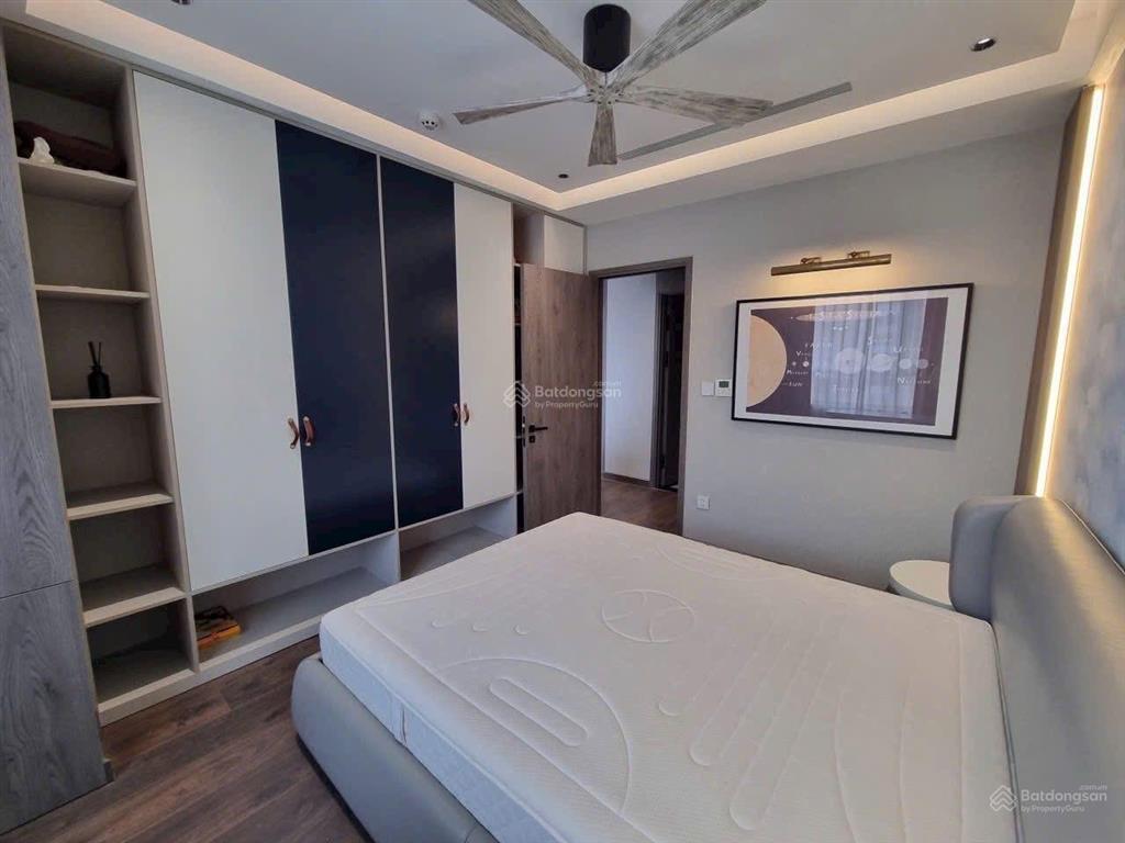 Giảm thêm 2 tỷ vào việc nhanh  bán gấp căn 142m2  13 tỷ   0978 025 ***