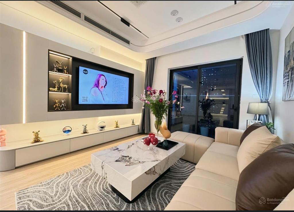 Mới ra  cần tiền gấp  bán nhanh căn 3 phòng ngủ  109m2  12 tỷ   0978 025 ***