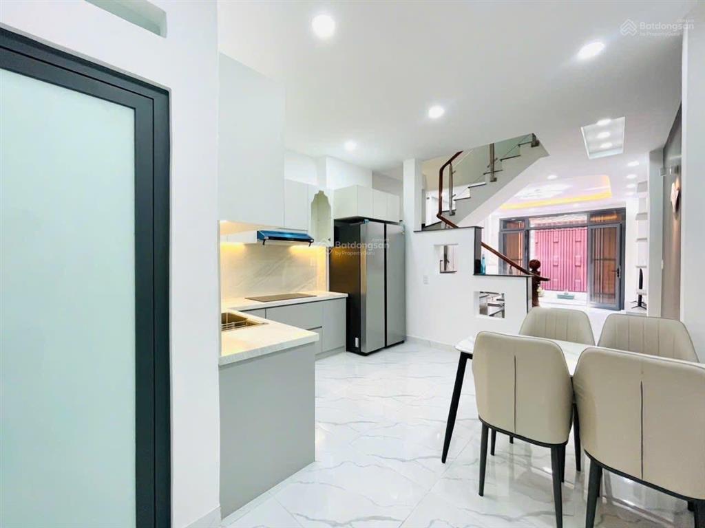 Bán nhà gần kđt vạn phúc giá 2,19 tỷ  trục quốc lộ 13, p. hiệp bình phước, thủ đức  sổ riêng