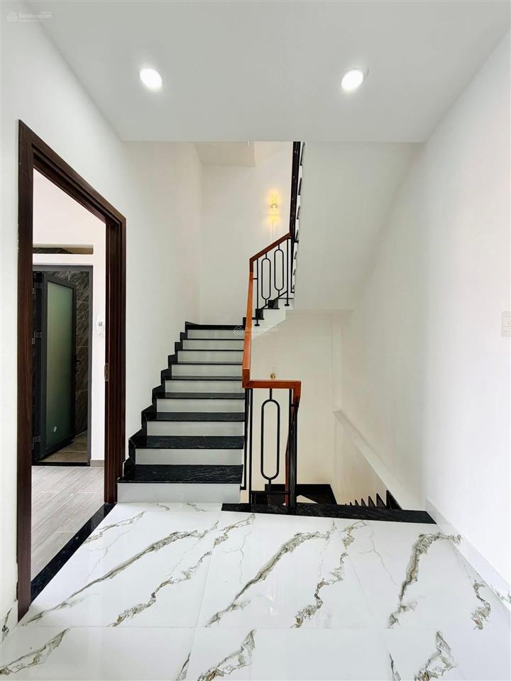 Bán nhà giá ngộp 4,58 tỷ  hxh nam kỳ khởi nghĩa, quận 3  gần chùa vĩnh nghiêm, thuê sẵn 28 triệu