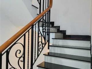 Bán nhà quận 2 124m2 giá 10 tỷ