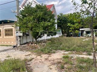 Lô đất mặt tiền đường rộng 8m ngay thị trấn thủ thừa , long an , giá tốt chỉ 520tr , 120m2 .