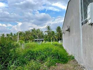 Còn 1 nền đất ngay tại phường 2 , tp mỹ tho. giá đang cực ngộp 750tr , sổ riêng sang tay nhanh.