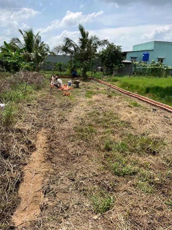 Bán đất tại chợ an hoà 150m2 chỉ với 465tr , tại thầy cai, phú hưng, bến tre. full thổ cư.shr.