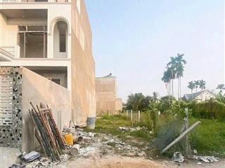 Bán đất ngay công viên võ văn tần 100m2/560m2. ba ngừa , tt đức hoà , long an. sổ hồng riêng
