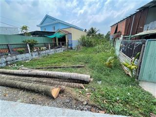 Tại chợ mỹ quý, 120m2/630tr.xây dựng đủ, pháp lí rõ ràng. có thương lượng, tại tp long xuyên