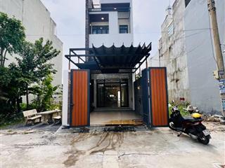 Bán nhà riêng chính chủ, diện tích đất 92,9m2, diện tích sàn #200m2, 3 tầng + lửng